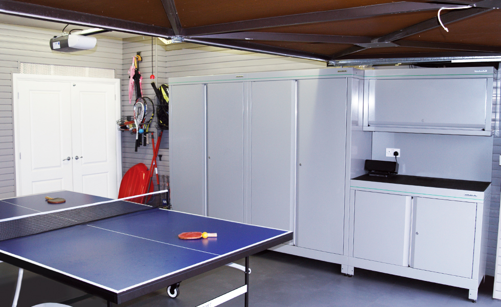 Dura cabinets, wall storage and flooring for a leisure garage