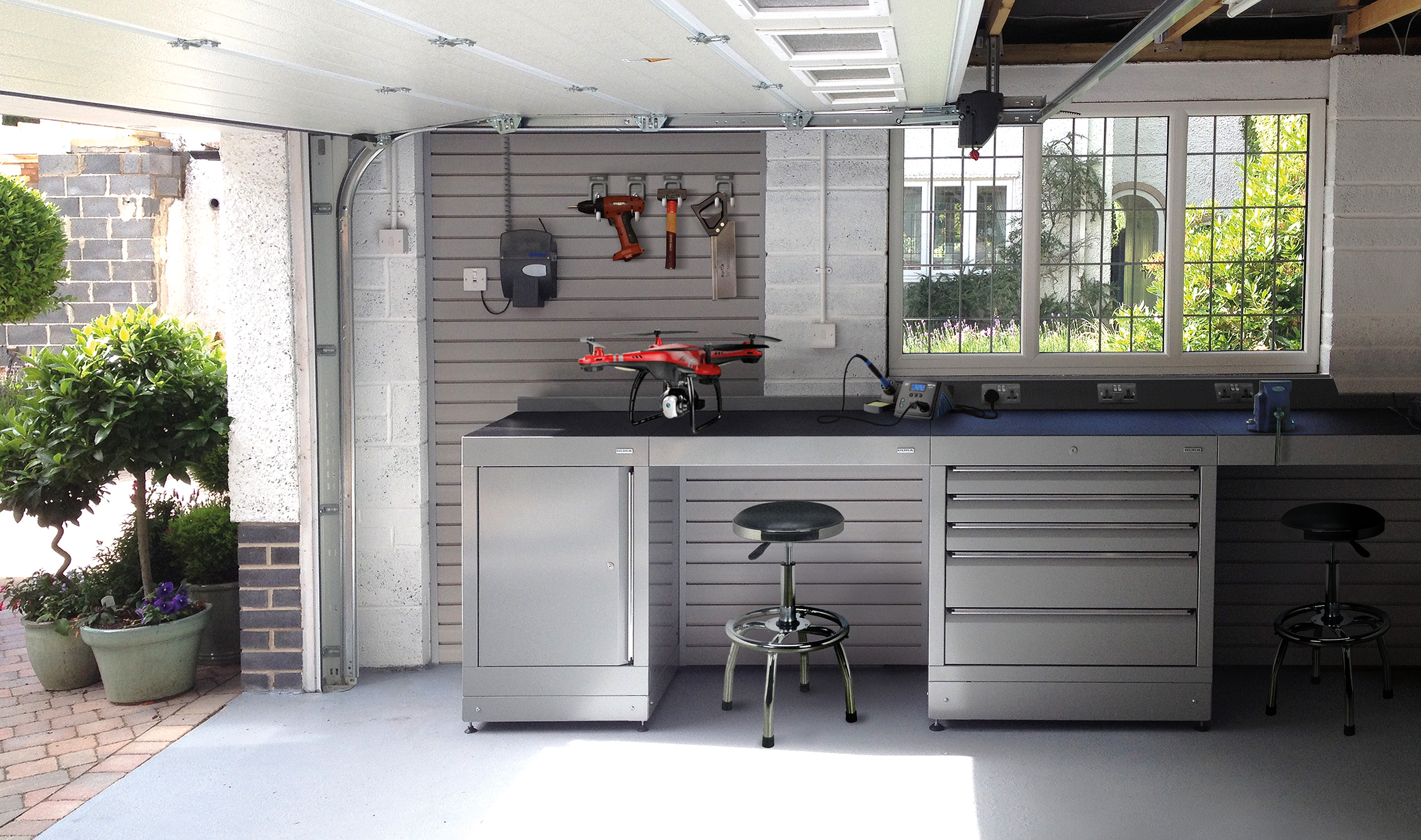 Dura garage workshop design